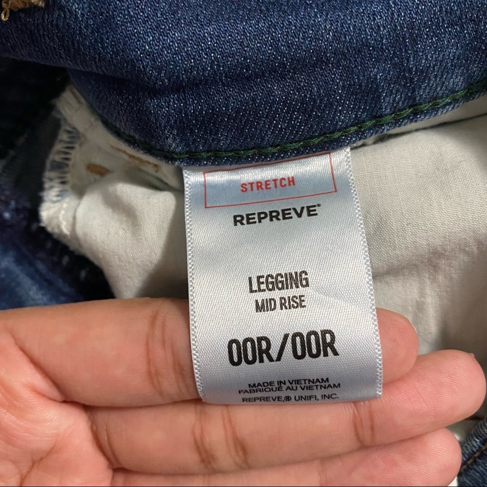 Express Mid Rise Jeans - Picture 3 of 4
